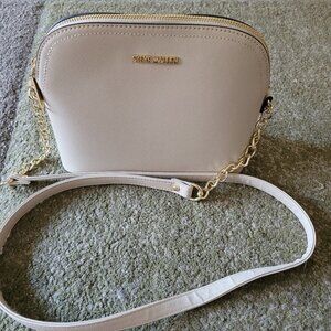 Steve Madden Crossbody Purse - Beige color - Excellent Condition